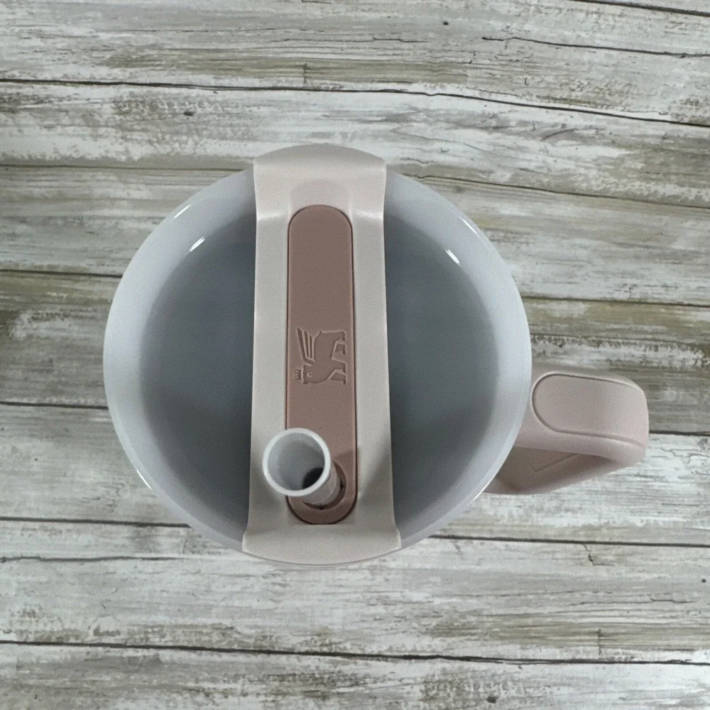 Stanley Quencher H2.0 FlowState Stainless Steel Tumbler 40oz Rose Quartz‎